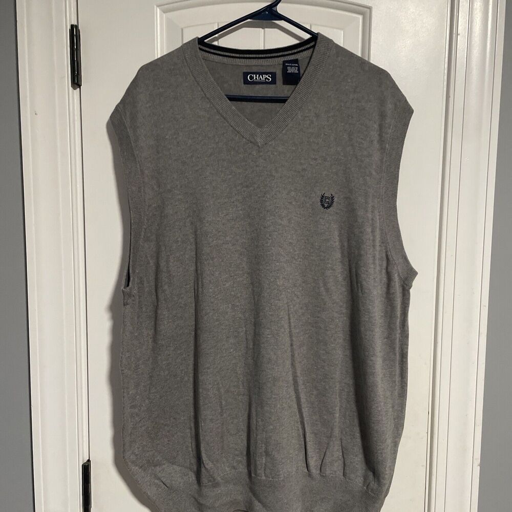 NEW CHAPS MENS‎ BIG AND TALL V-NECK GRAY SWEATER VEST 2XLT